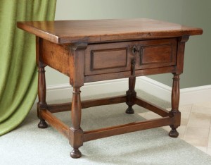 17th Century Spanish Walnut Side Table Front Drawers Closed