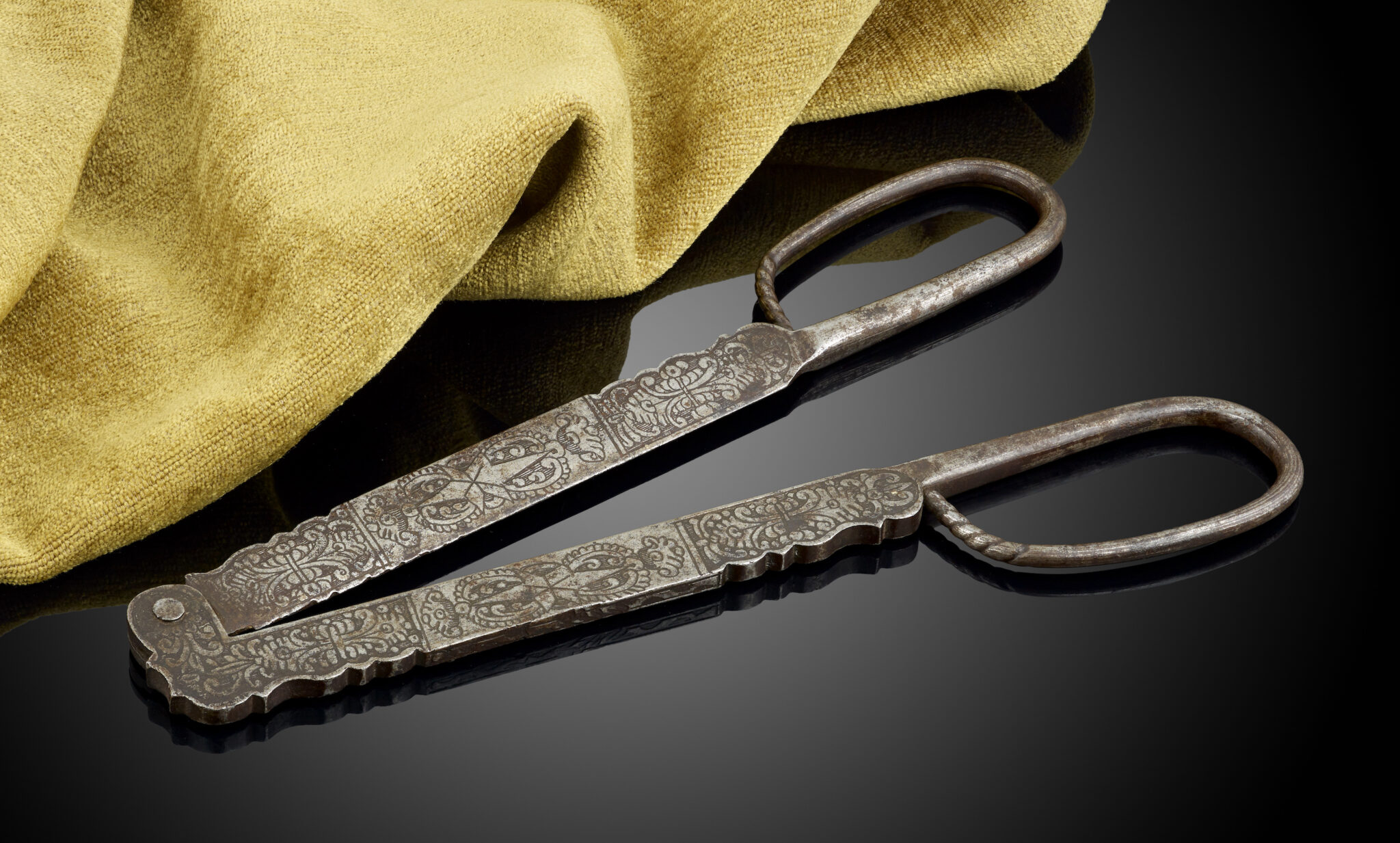 A very rare pair of Sugar cutters, Nuremberg 17th century Mayflower