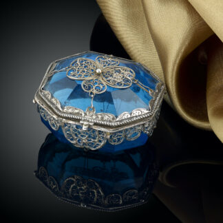 17th Century Northern European Blue Glass Box With Silver Mounts and Filigree Decoration