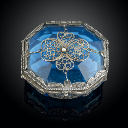 European Blue Glass Box With Silver Mounts and Filigree Decoration - Detail