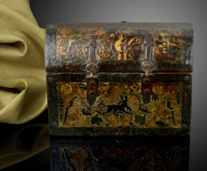 A Rare ‘Barniz de Pasto’ Domed Box of Small Proportions. Colombia, 17th Century front