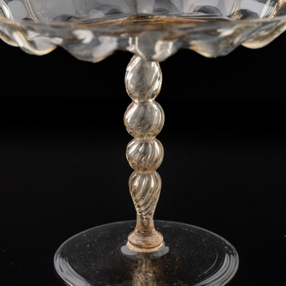 A fine Facon de Venise Tazza or Drinking Glass, Late 16"/Early 17th century stem