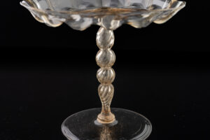 A fine Facon de Venise Tazza or Drinking Glass, Late 16"/Early 17th century stem