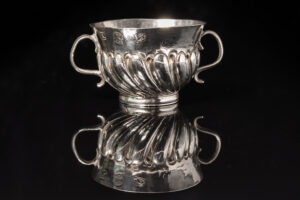 A pretty little William & Mary period silver Dram Cup or miniature Porringer; fully hallmarked for London 1690 back